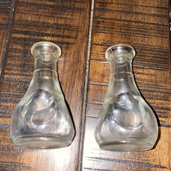 Small Glass Bottles Vintage Depression Era Glassware - Picture 2 of 4